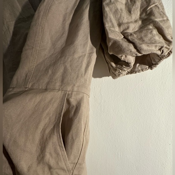 Express Linen-Blend Puff Sleeve Romper - Picture 7 of 7